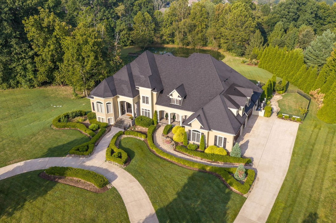Maison à Watterson Park, Kentucky, États-Unis 2 - 19110248