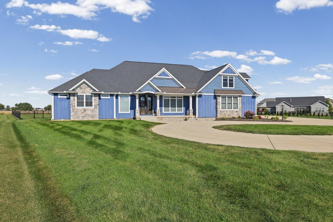House in Savoy, Illinois, United States 3 - 19115981