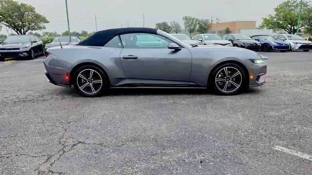 Cabriolet in Olathe, KS, United States 3 - 19112320