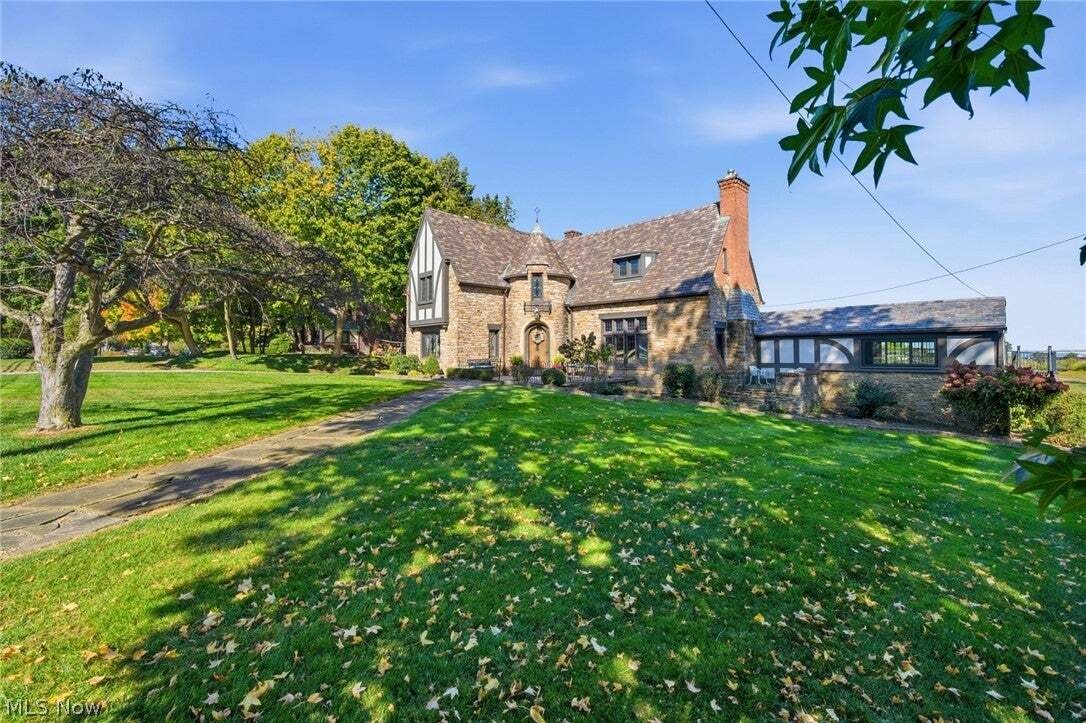 House in Independence, Ohio, United States 4 - 19110666