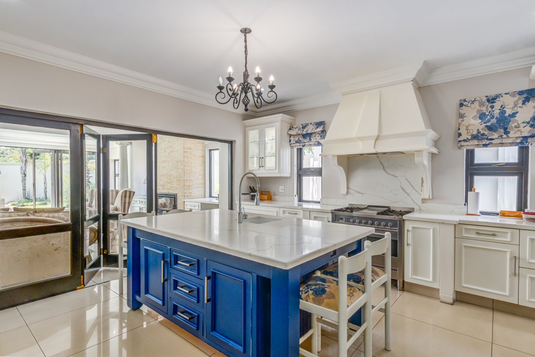 House in Dainfern, Gauteng, South Africa 4 - 19116768