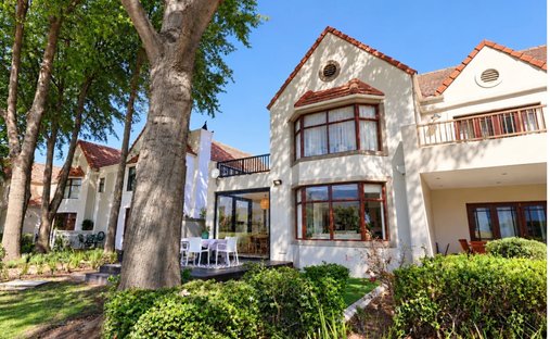 Estate in Boschenmeer Golf Estate, Western Cape, South Africa 1