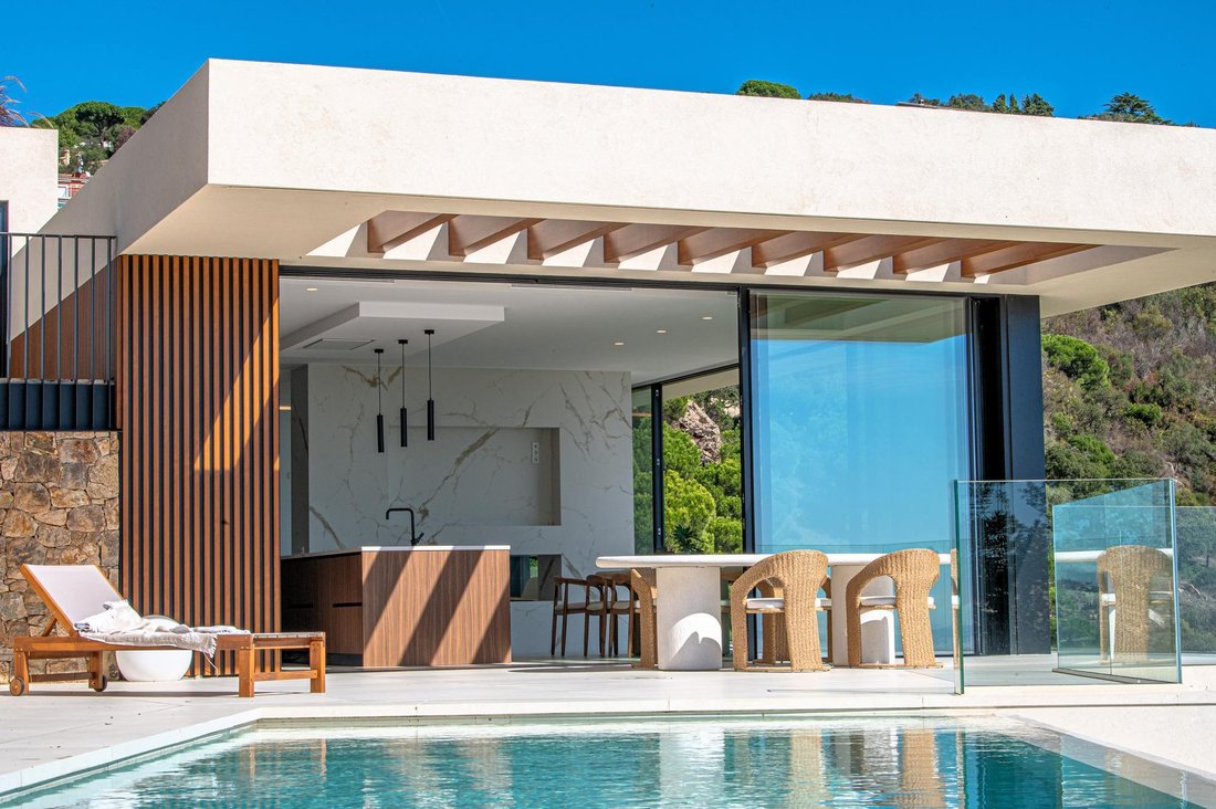 Villa in Platja d'Aro, Catalonia, Spain 3 - 16989645
