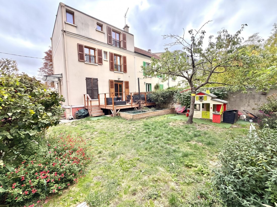 House in Vincennes, Ile-de-France, France 1 - 19115704
