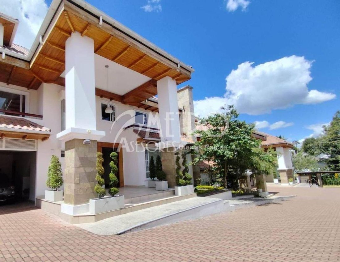 Casa en Quito, Pichincha, Ecuador 1 - 19112961
