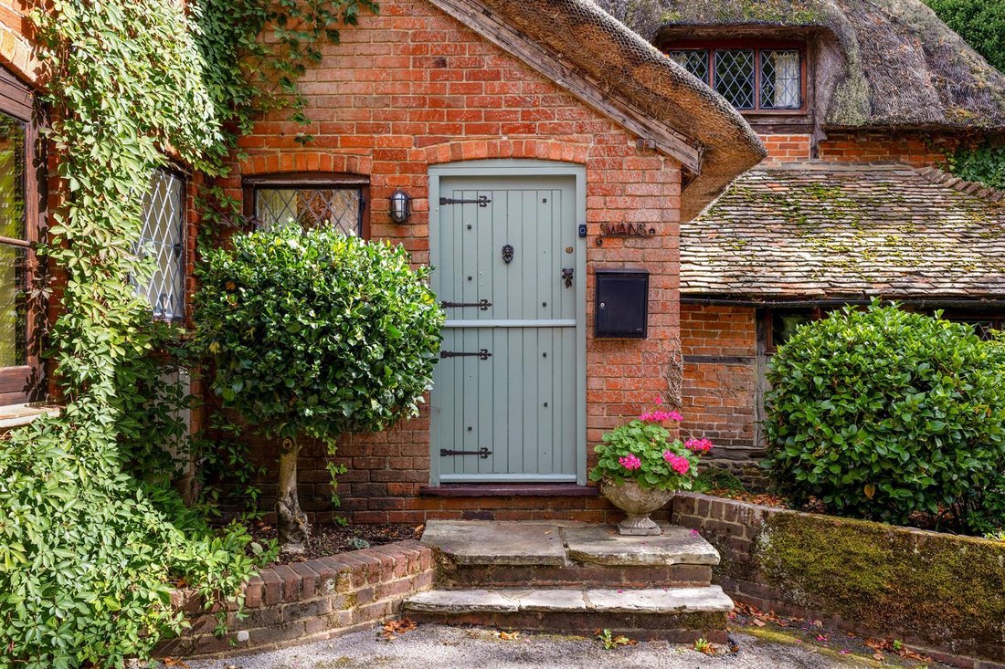 Haus in Greatham, England 2 - 18862998