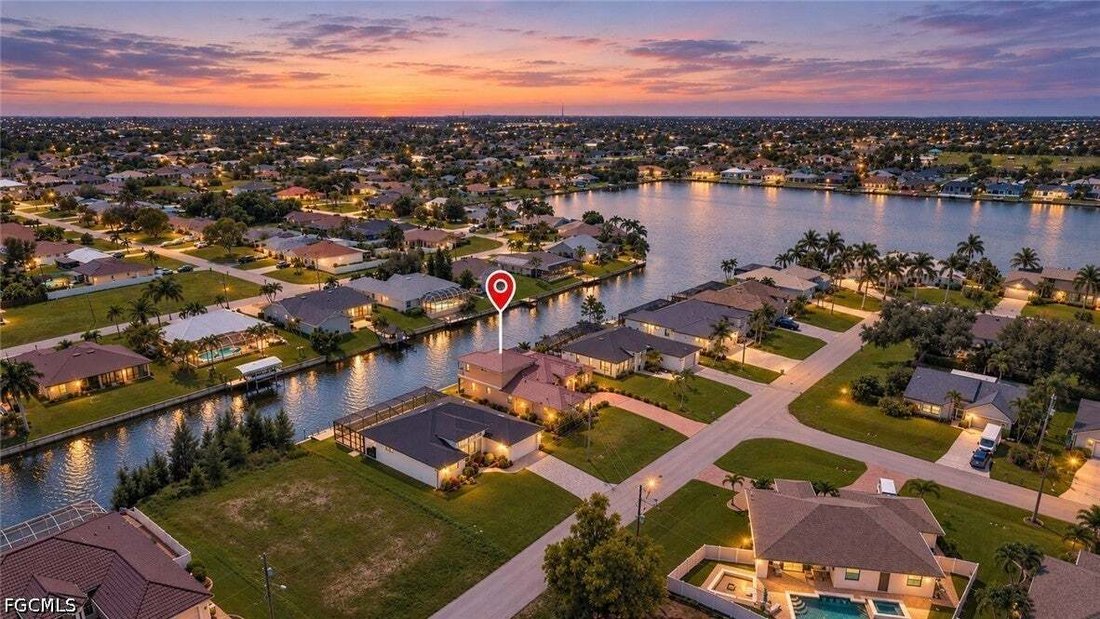 Maison à Cape Coral, Floride, États-Unis 1 - 19113380