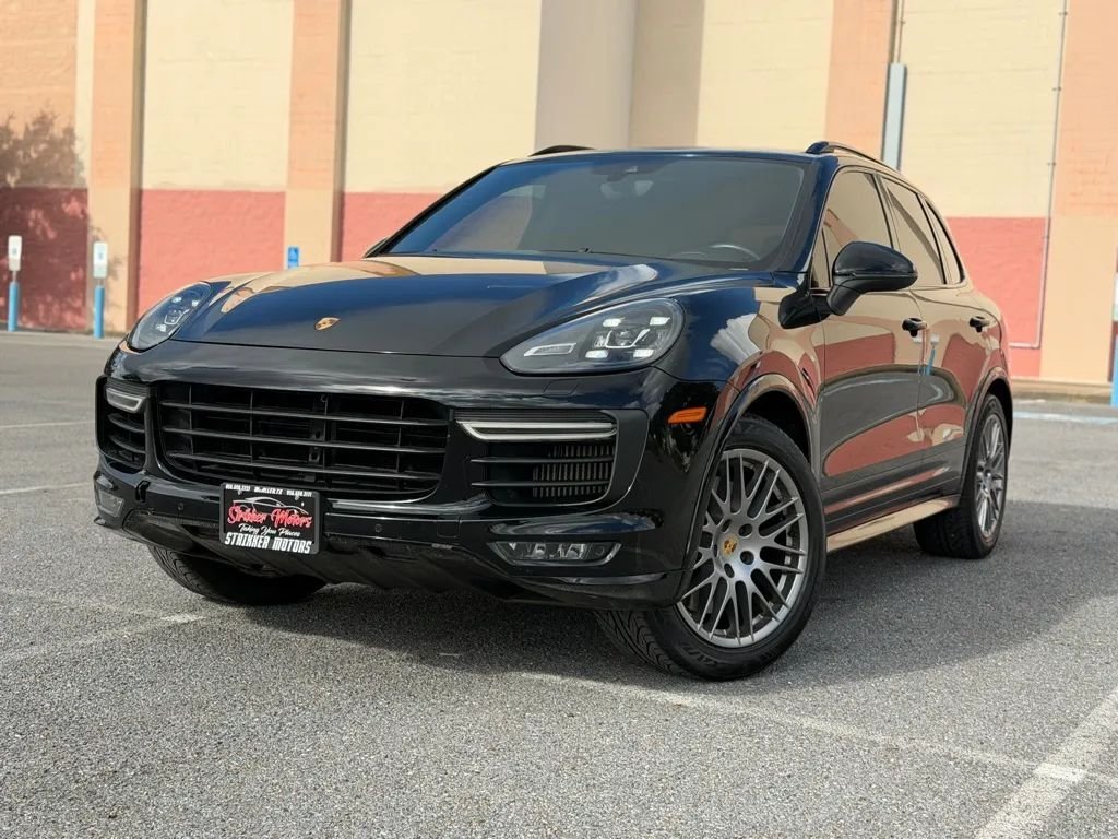 Suv in McAllen, TX, United States 1 - 19112328