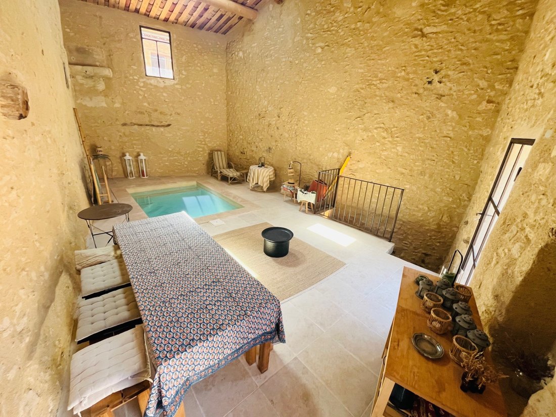 Casa a Saint-Saturnin-lès-Apt, Provenza-Alpi-Costa Azzurra, Francia 1 - 17435895