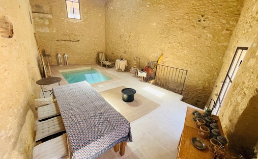 Casa a Saint-Saturnin-lès-Apt, Provenza-Alpi-Costa Azzurra, Francia 1