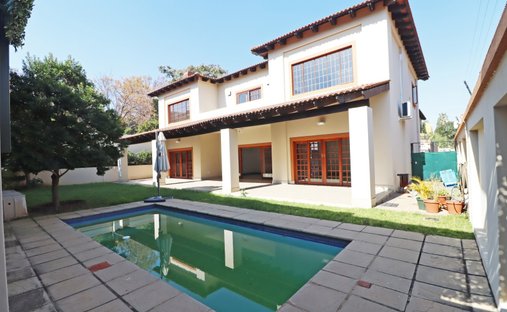 House in Bryanston, Gauteng, South Africa 1
