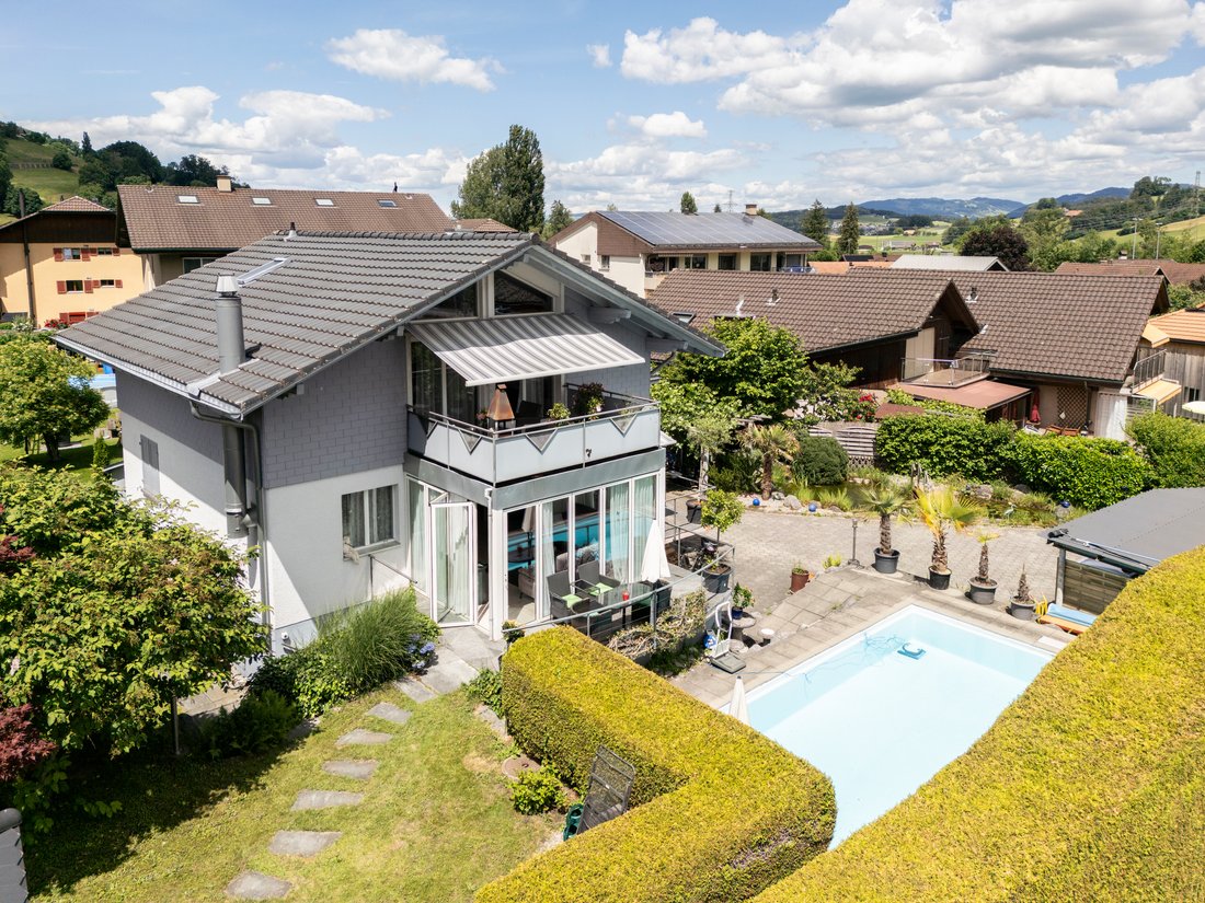 House in Gurzelen, Canton of Bern, Switzerland 1 - 19110506