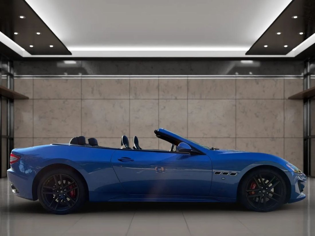 Cabriolet in Orange, CA, United States 5 - 19112329