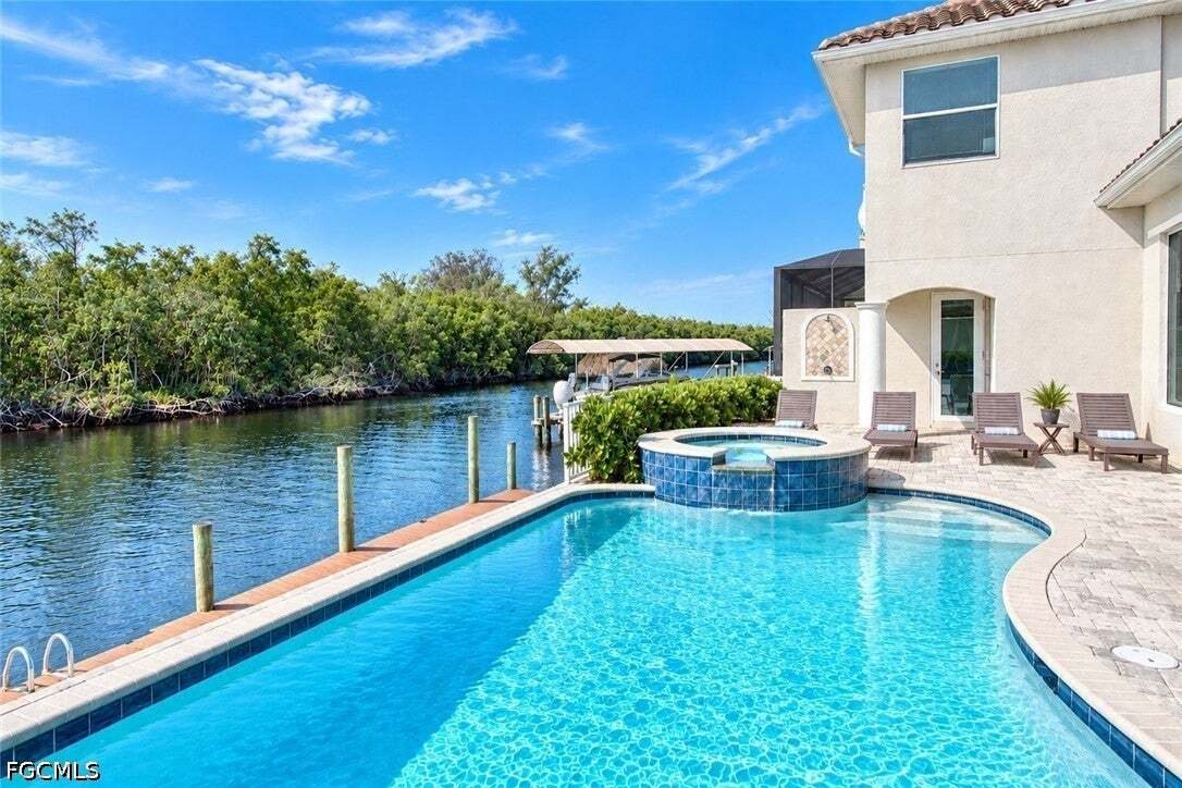 House in Cape Coral, Florida, United States 3 - 18748905