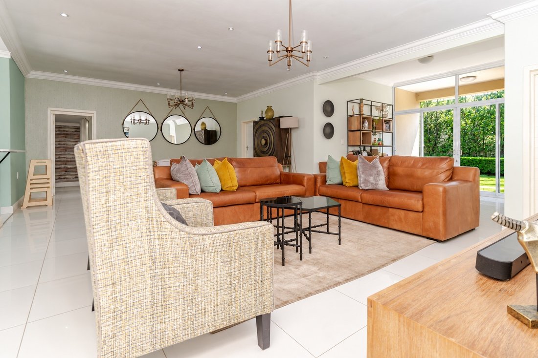 Townhouse en Parktown North, Sandton, Gauteng 4 - 19116654