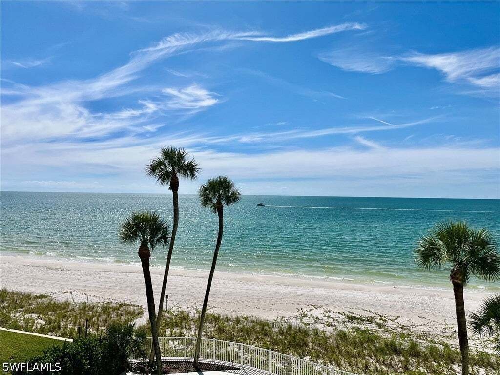 Eigentumswohnung in Naples, Florida, Vereinigte Staaten 1 - 19113377