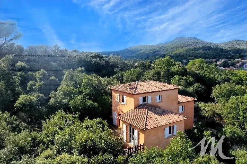 House in Besse-sur-Issole, Provence-Alpes-Côte d'Azur, France 1 - 19111905