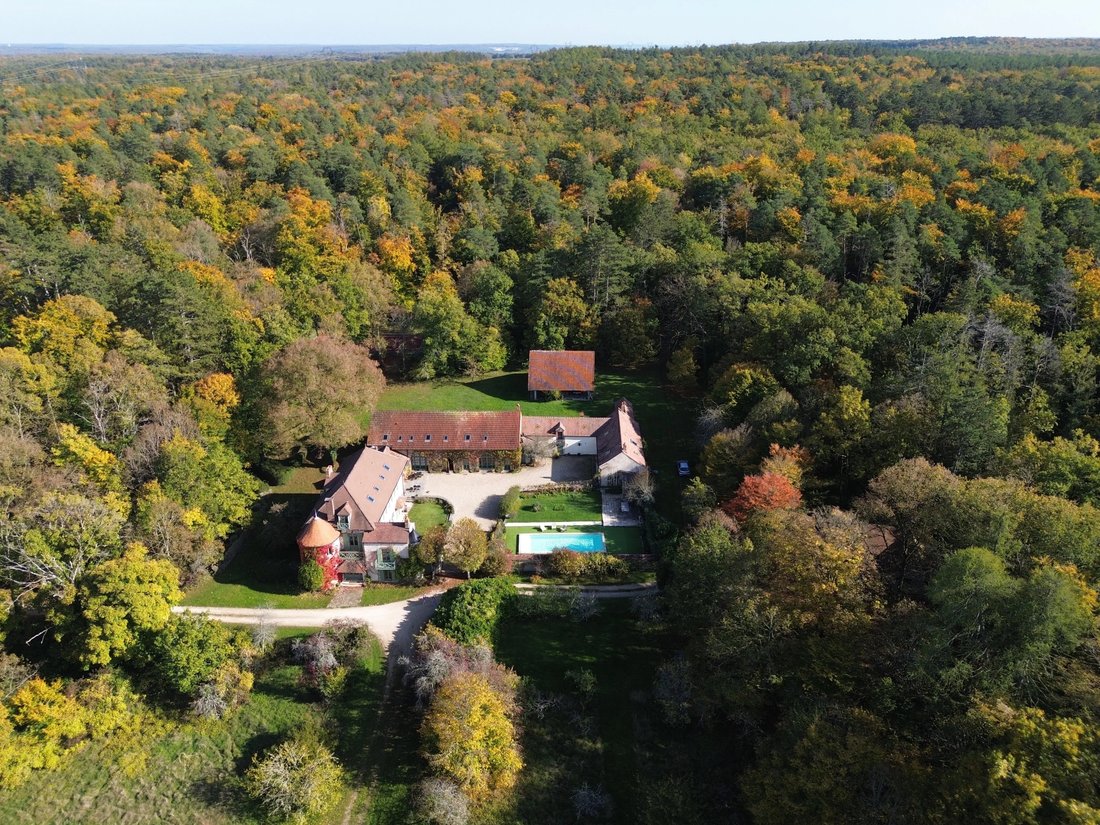 Finca en Châtel-Gerard, Borgoña-Franco Condado, Francia 1 - 16391856
