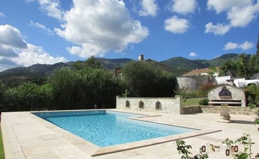 Villa en Furiani, Córcega, Francia 1