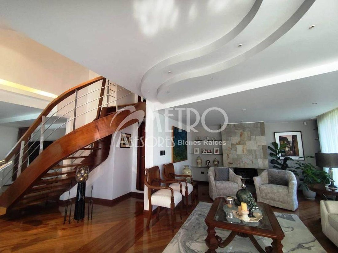 Casa en Quito, Pichincha, Ecuador 3 - 19112959