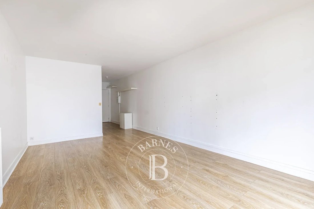 Apartment in Georges Brassens, Paris 15e Arrondissement, Paris 5 - 19094856