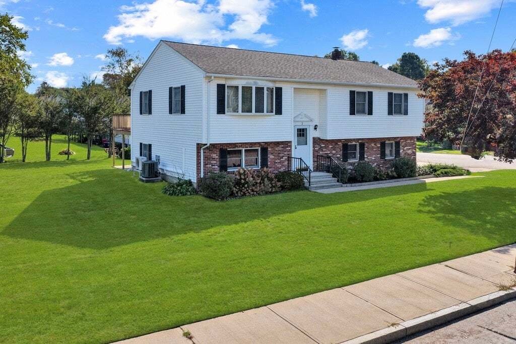 House in Westerly, Rhode Island, United States 1 - 19113423