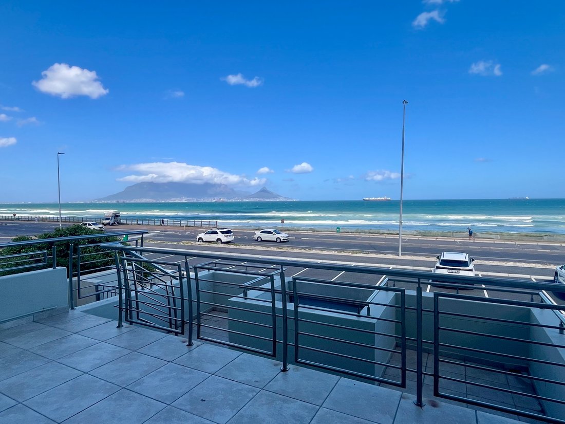 Apartment in Bloubergrant, Blaauwberg, Cape Town 4 - 19116542