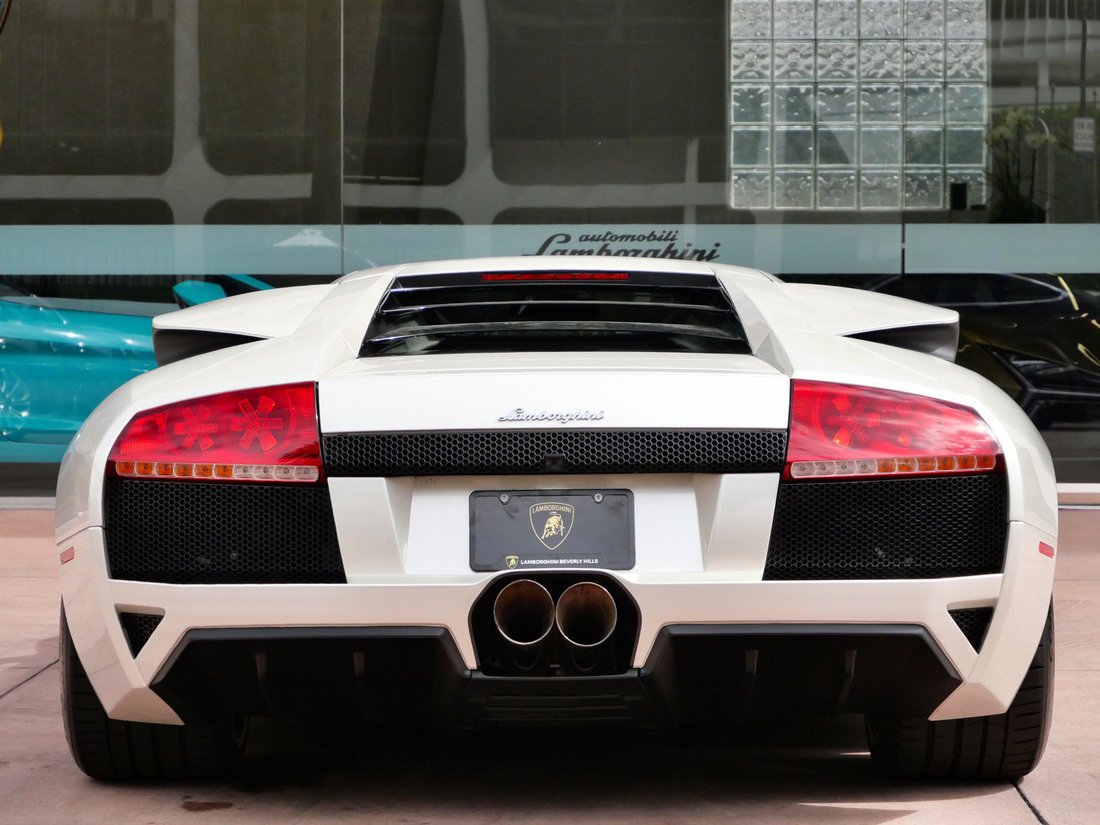 Coupe in Beverly Hills, CA, United States 4 - 19115742