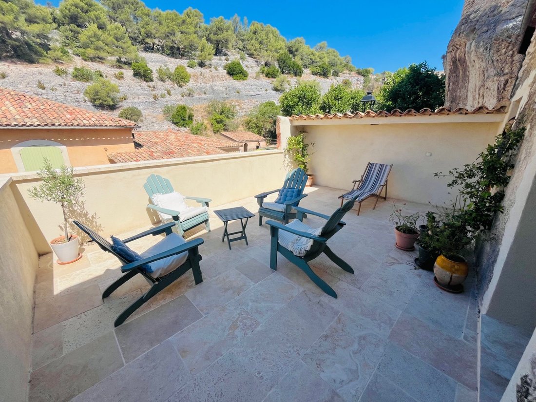 Casa a Saint-Saturnin-lès-Apt, Provenza-Alpi-Costa Azzurra, Francia 4 - 17435895