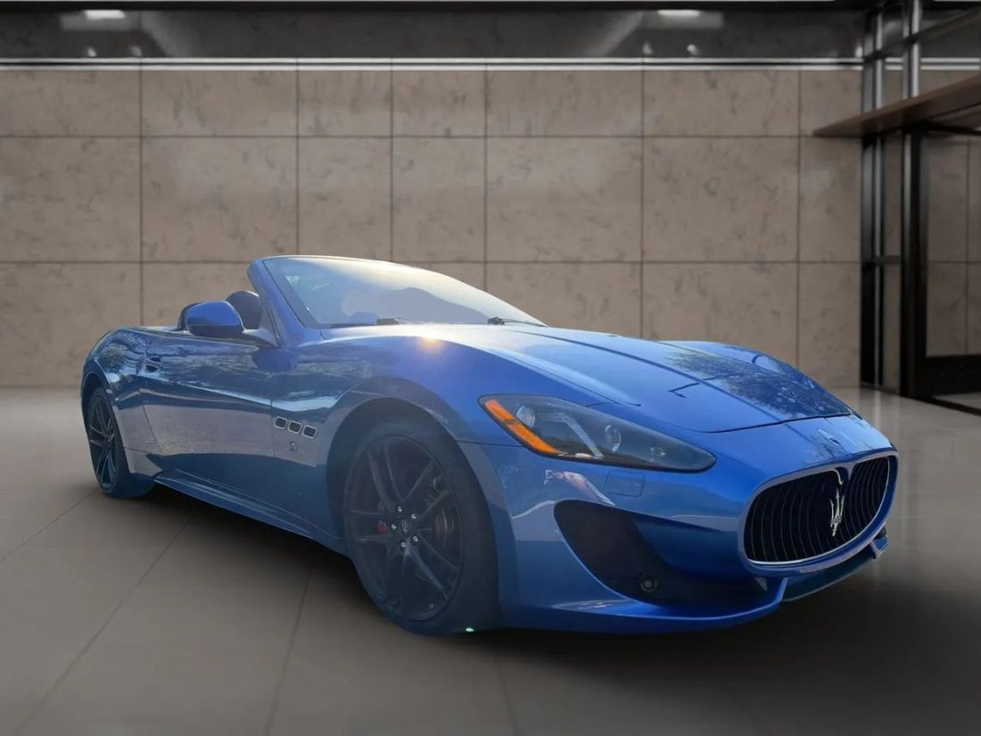 Cabriolet in Orange, CA, United States 4 - 19112329