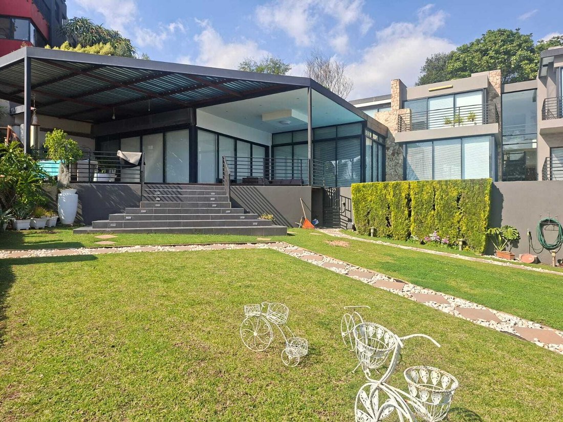 Casa en Bedfordview, Gauteng, Sudáfrica 2 - 19116703