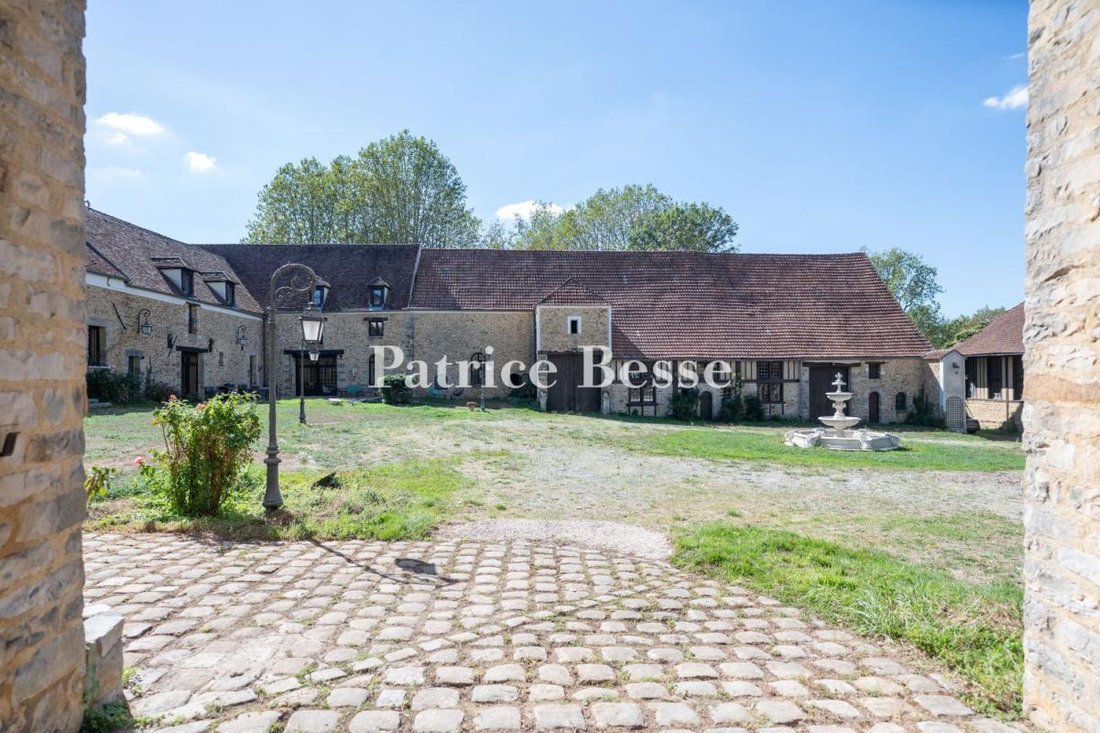 Casa de Campo en Dominio de Armainvilliers, Ozoir-la-Ferrière, Francia 1 - 19112070