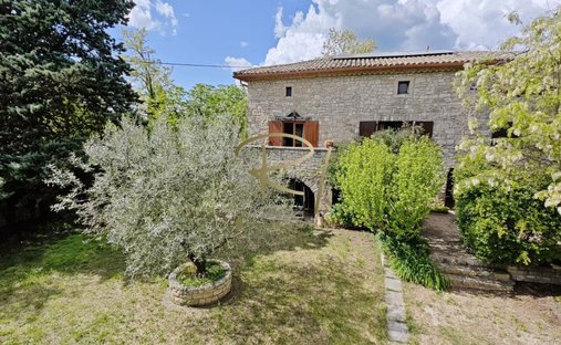 Casa en Issirac, Occitania, Francia 1