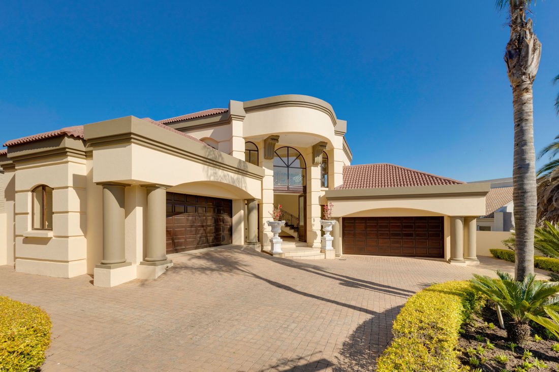 House in Dainfern, Gauteng, South Africa 1 - 19116335