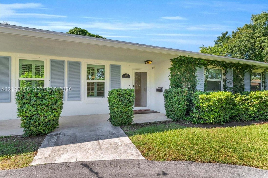 House in Coral Gables, Florida, United States 2 - 19114156