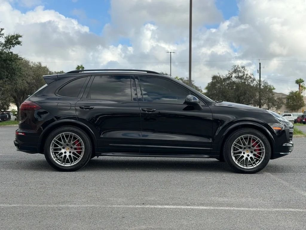 Suv in McAllen, TX, United States 5 - 19112328