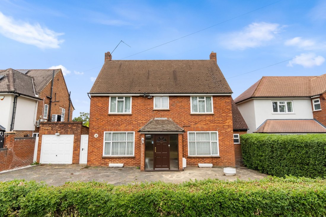 Haus in London Borough of Sutton, England 1 - 19110698