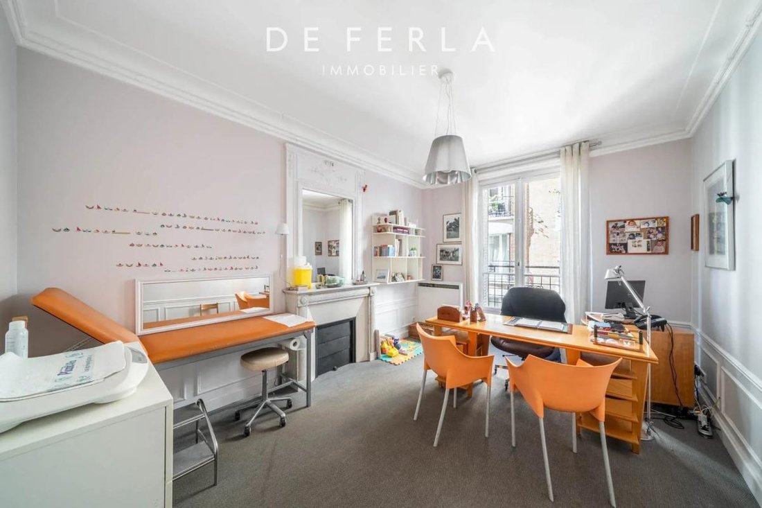 Apartment in Notre Dame des Champs, Paris 6e Arrondissement, Paris 4 - 19112094