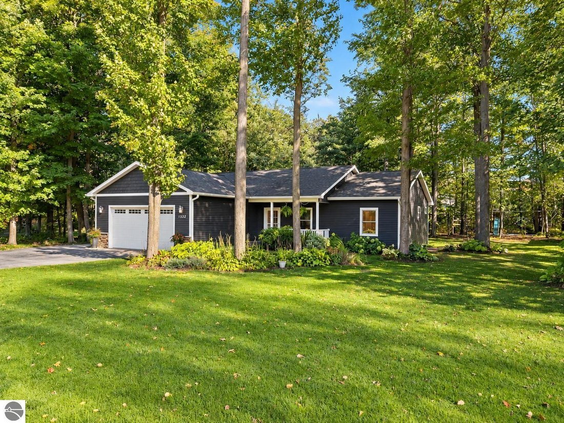 Maison à Traverse City, Michigan, États-Unis 1 - 19113152