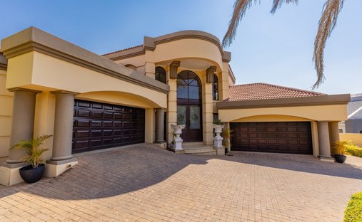 House in Dainfern, Gauteng, South Africa 1