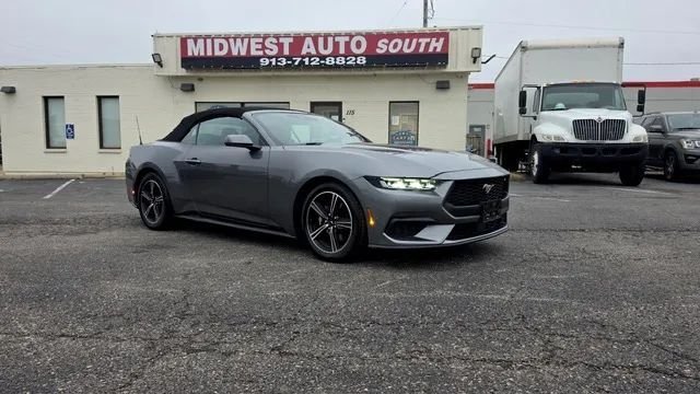 Cabriolet in Olathe, KS, United States 1 - 19112320