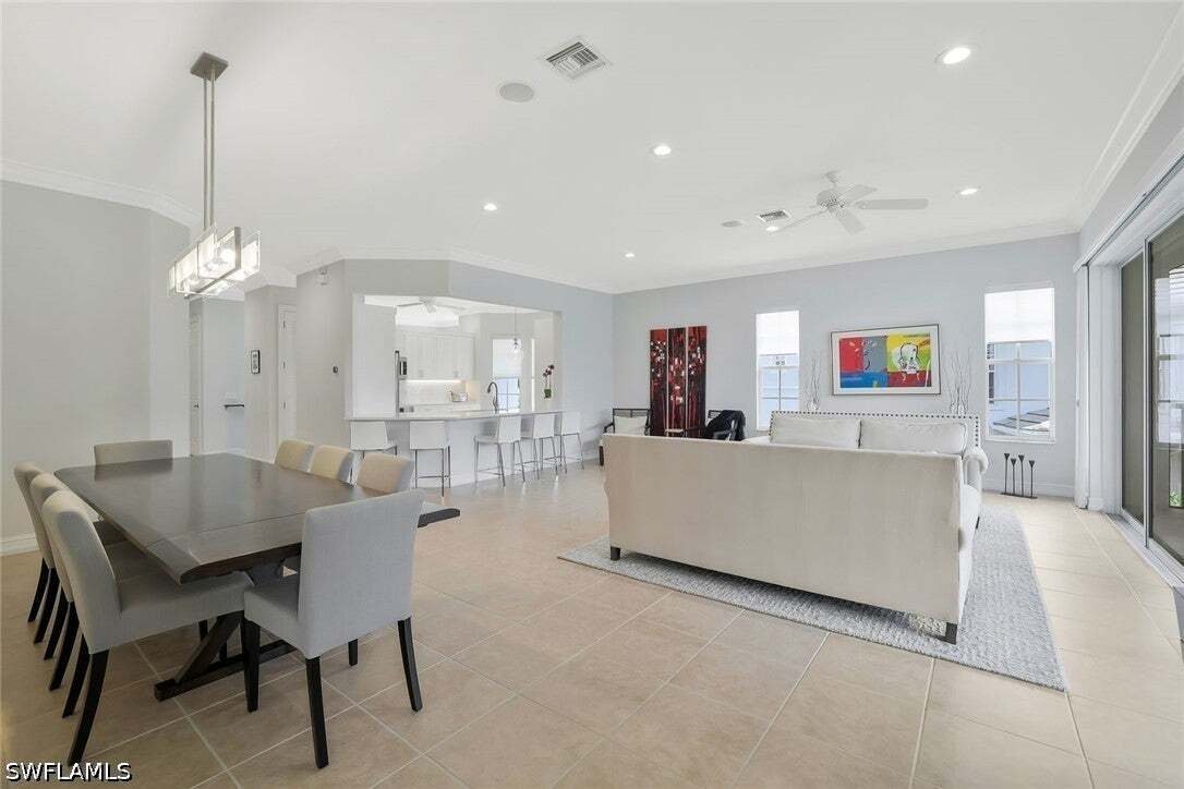 Condo in Naples, Florida, United States 5 - 19110391