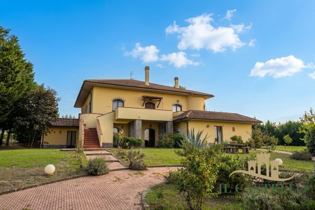 Villa in Castiglione del Lago, Umbrien, Italien 1 - 16185703