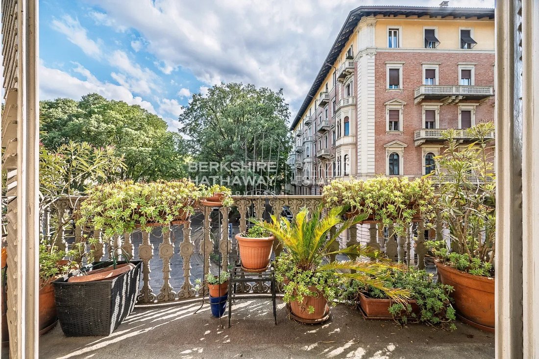 Apartment in Centro, Turin, Piedmont 3 - 19075583
