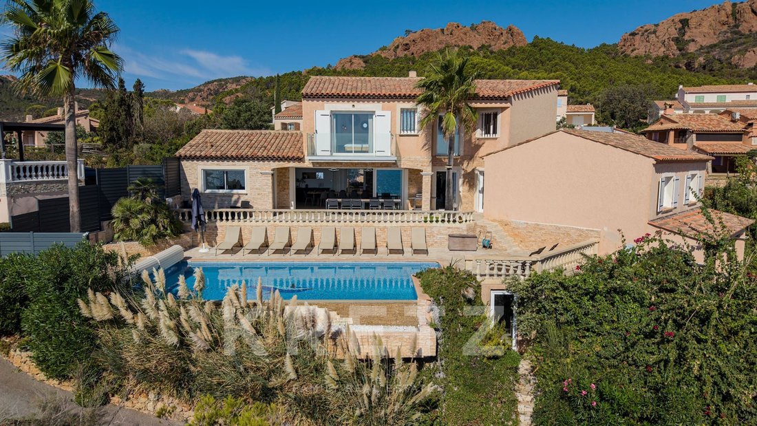 Maison à Le Dramont-Agay-Anthéor-Le Trayas, Saint-Raphaël, France 1 - 19112034