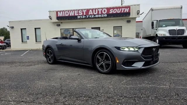 Cabriolet in Olathe, KS, United States 5 - 19112320