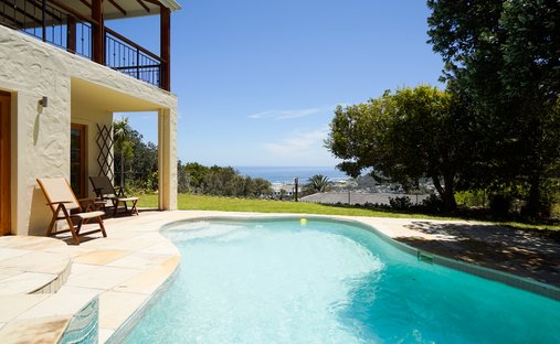 House in Camps Bay, Atlantic Seaboard, Cape Town 1