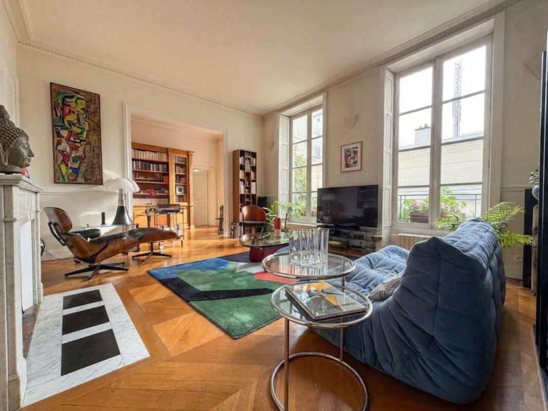 Apartment in Elysées-Madeleine, Paris 8e Arrondissement, Paris 1 - 18838798