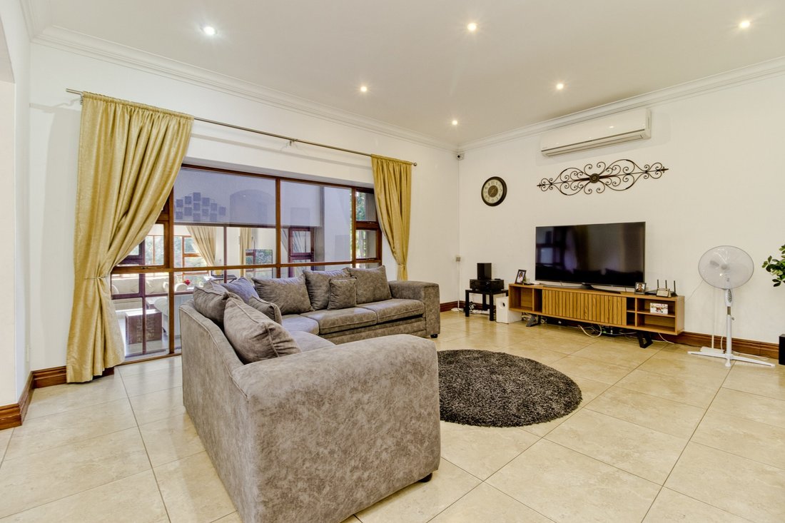 House in Dainfern Valley, Gauteng, South Africa 5 - 19116258