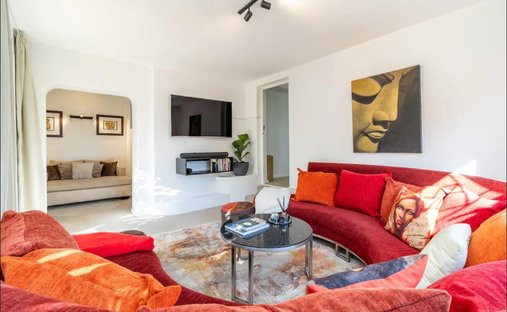 Country House in Camps Bay, Atlantic Seaboard, Cape Town 1
